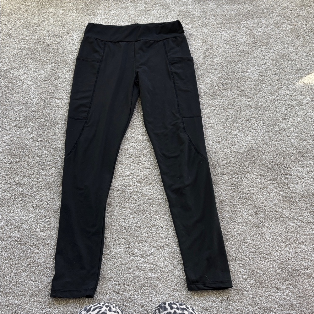 SHEIN Athletic Leggings with phone pocket